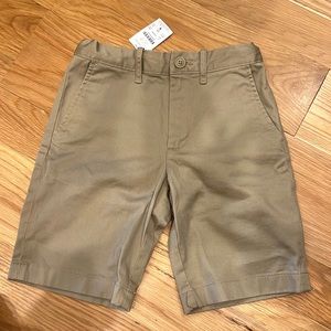 Jcrew Boys Gramercy short in stretch. Khaki. Size 8. NWT